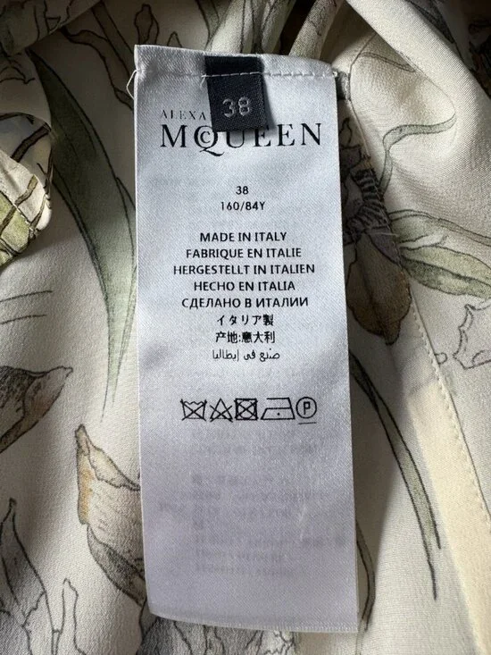 Alexander McQueen Woman's Sz 38 US Sz 2 Meadow Floral Print 100% Silk Pajama Top - Picture 6 of 13